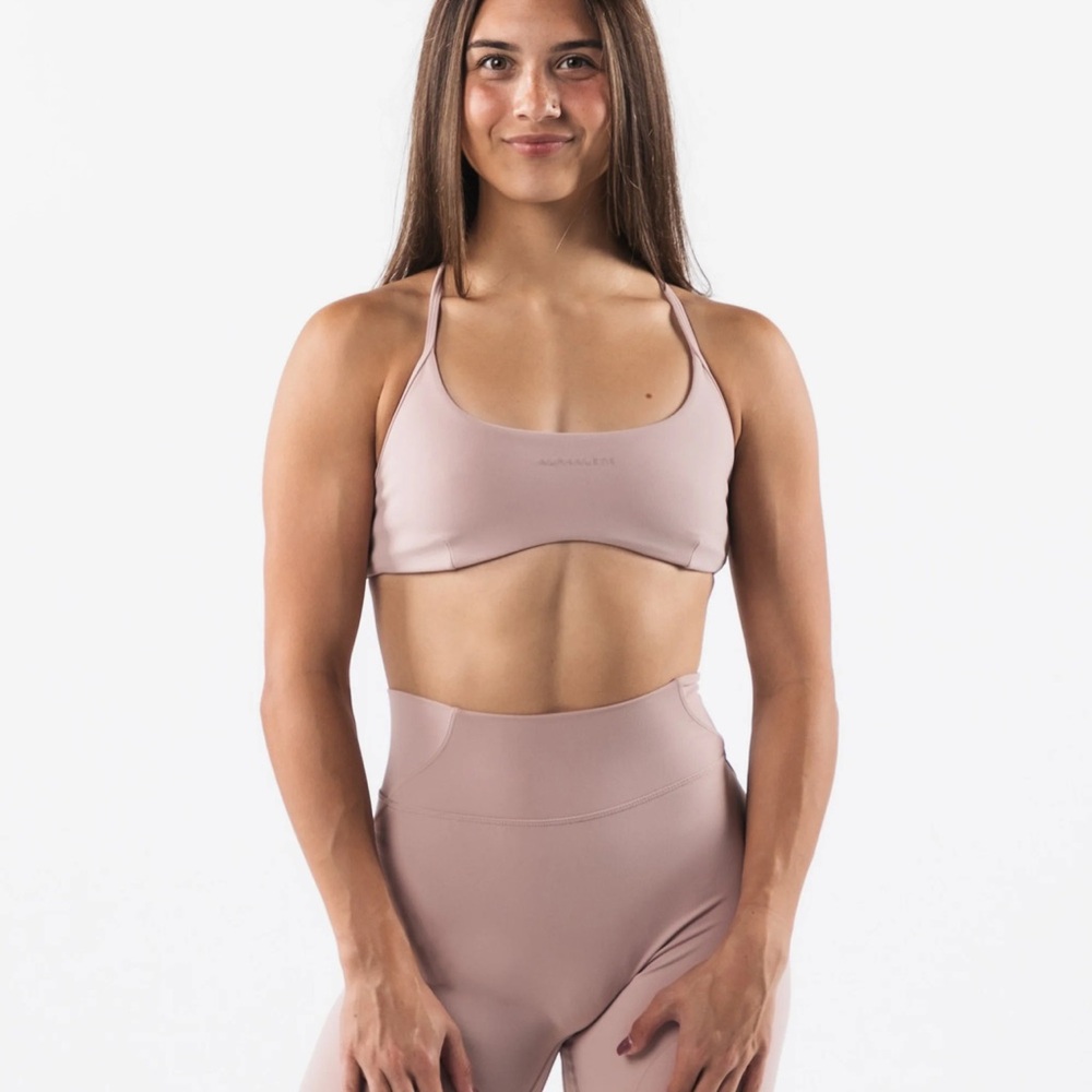 Alphalete Aura Strappy Bra in Porcelain XXL